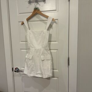 Elegant White Mini Dress